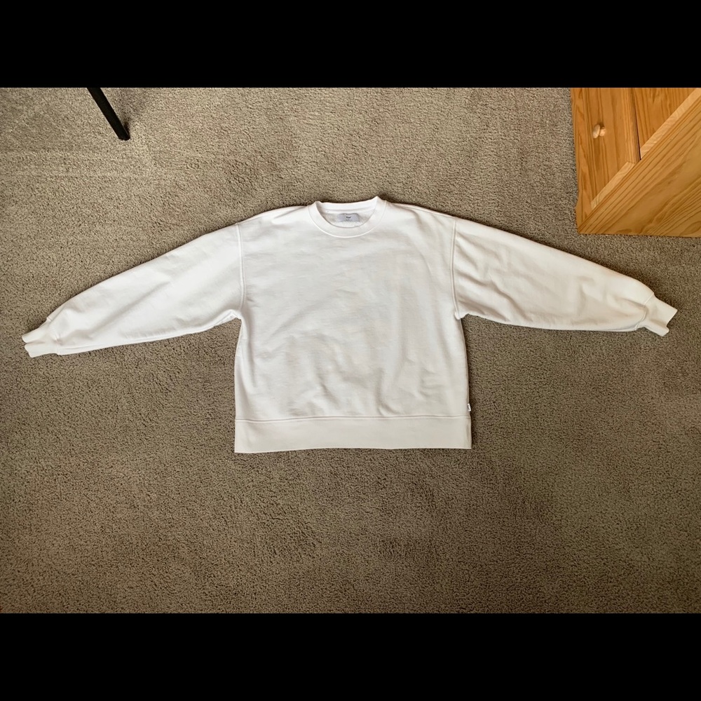 Women’s Aritzia Boyfriend Crew Sweatshirt